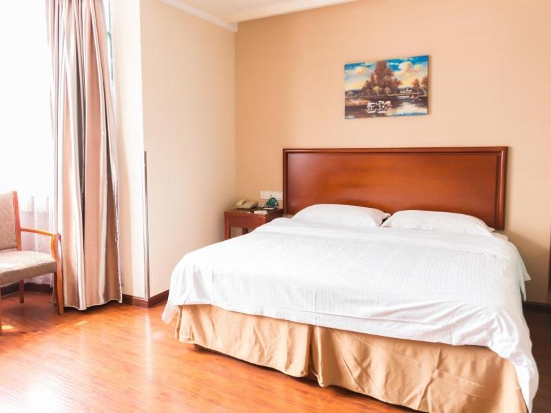 Greentree Inn Jiangsu Suzhou Kunshan High Speed Rail Station Hengshan Road Express Hotel Eksteriør billede