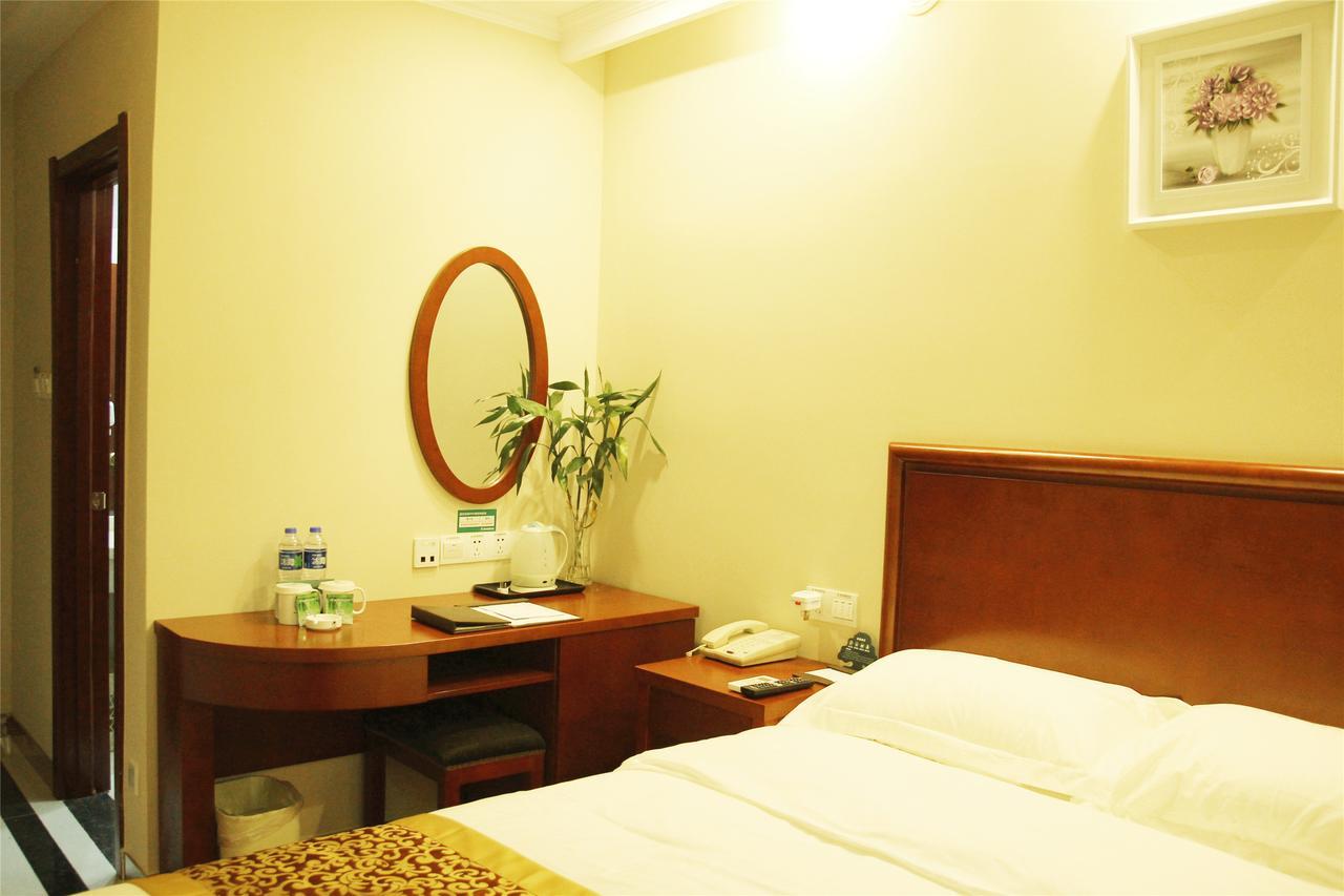 Greentree Inn Jiangsu Suzhou Kunshan High Speed Rail Station Hengshan Road Express Hotel Eksteriør billede
